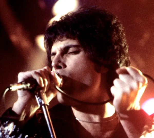 Freddie Mercury - Musicians Who Died Too Soon
