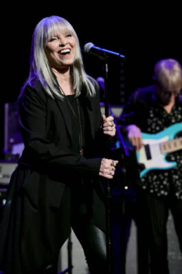 15 of the Best Female Rock Singers of All Time