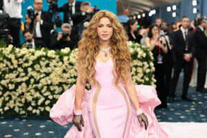 Shakira "Hips Don't Lie" Met Gala